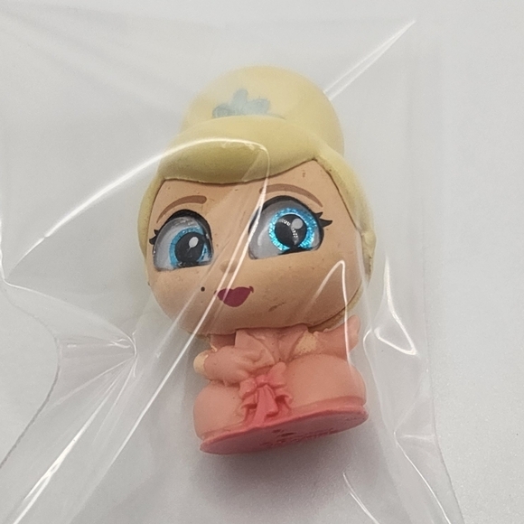 Disney Doorables Series 7 Rare "Charlotte" from The Princess and the Frog - Picture 9 of 10